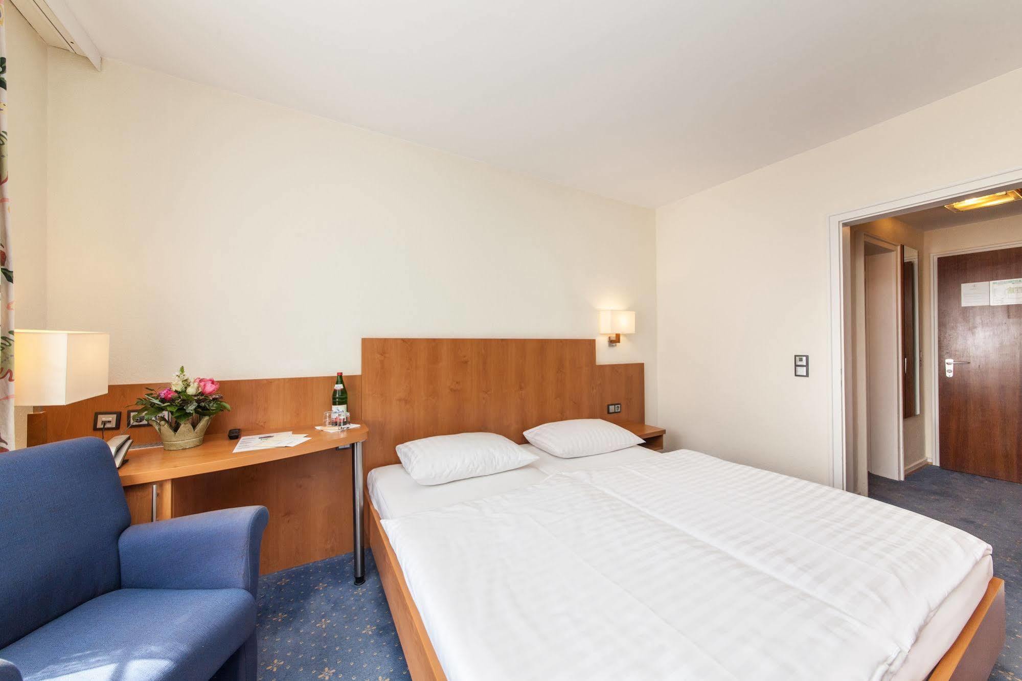 Hotel Drei Kronen Elmshorn Kültér fotó