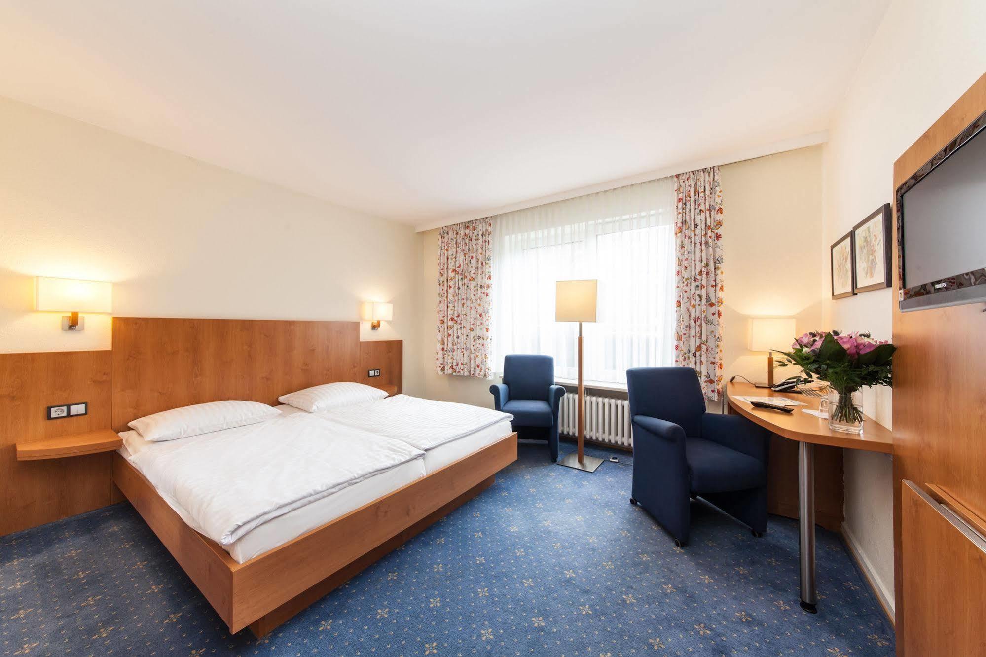 Hotel Drei Kronen Elmshorn Kültér fotó