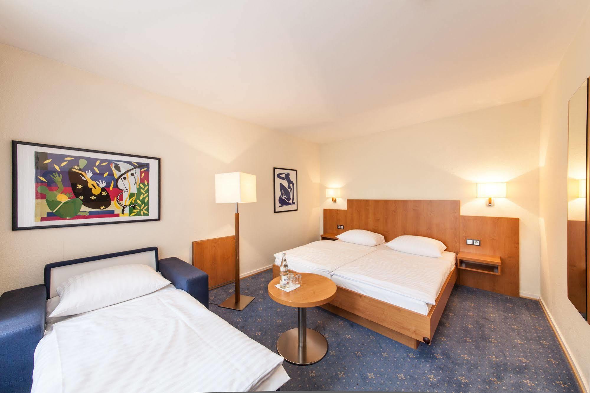 Hotel Drei Kronen Elmshorn Kültér fotó
